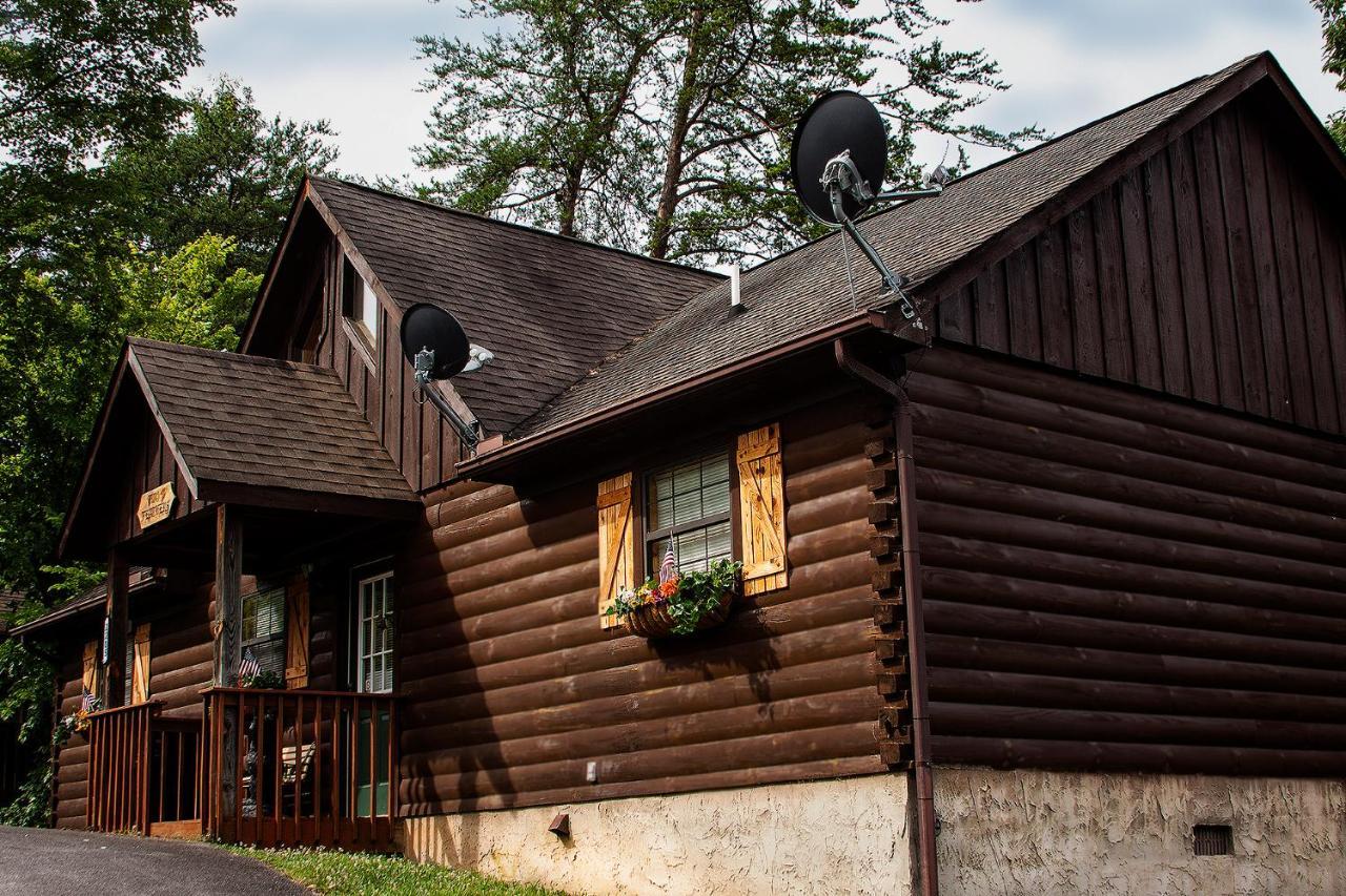 Idyllic Cabin With Hot Tub Less Than 2 Mi To Dollywood! Сев'єрвілл Екстер'єр фото