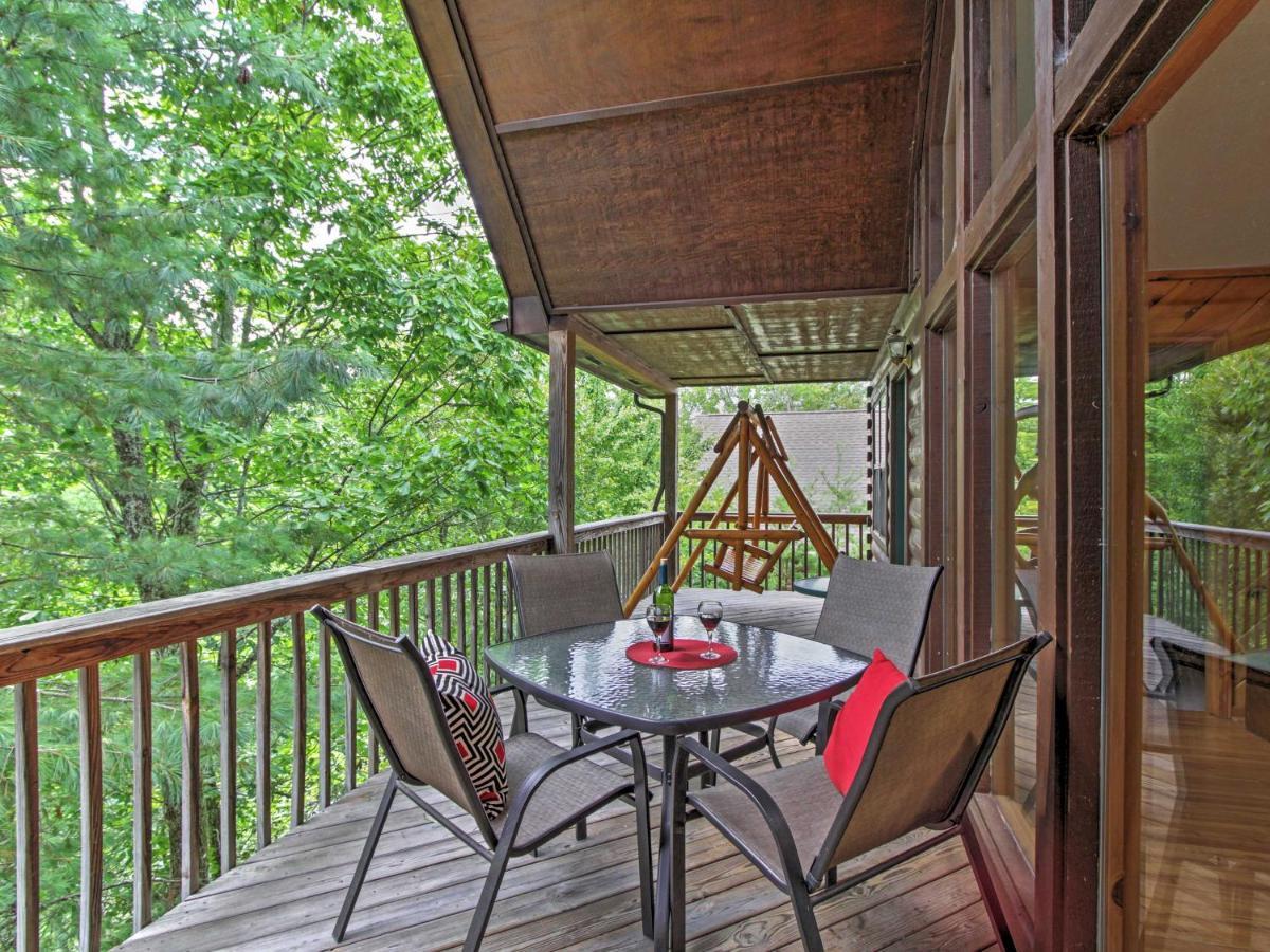 Idyllic Cabin With Hot Tub Less Than 2 Mi To Dollywood! Сев'єрвілл Екстер'єр фото